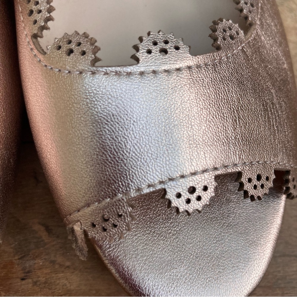 NEW Nicole Millier Artellier flats rose gold metallic open toe size 8.5 - Picture 6 of 10